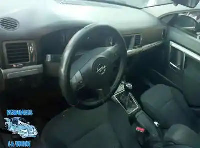 Veículo de Sucata opel vectra c berlina sport do ano 2005 alimentado 