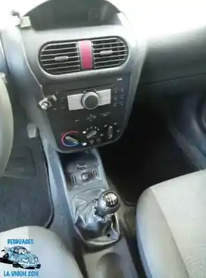 Veicolo di demolizione opel corsa c corsavan dell'anno 2006 alimentato 