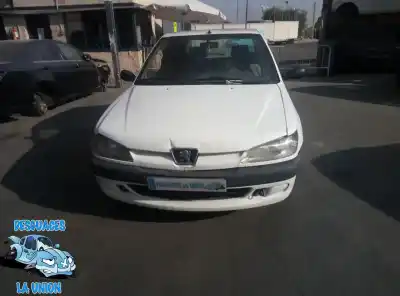 Sloopvoertuig peugeot 306 break style van het jaar 1998 aangedreven 