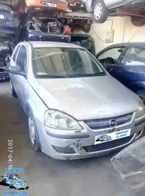 Veicolo di demolizione opel corsa c corsavan dell'anno 2003 alimentato 