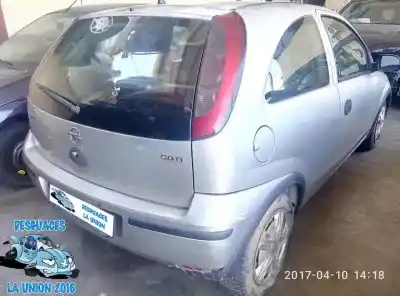 Veicolo di demolizione opel corsa c corsavan dell'anno 2003 alimentato 