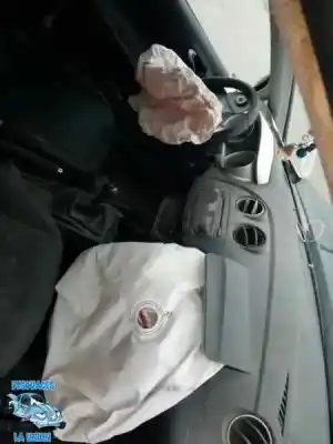 Veículo de Sucata seat ibiza iv sc (6j1, 6p5) 1.6 do ano 2008 alimentado 