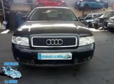 Veículo de Sucata audi a4 berlina (8e) 2.5 v6 24v tdi do ano 2001 alimentado 