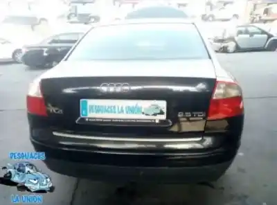 Veículo de Sucata audi a4 berlina (8e) 2.5 v6 24v tdi do ano 2001 alimentado 