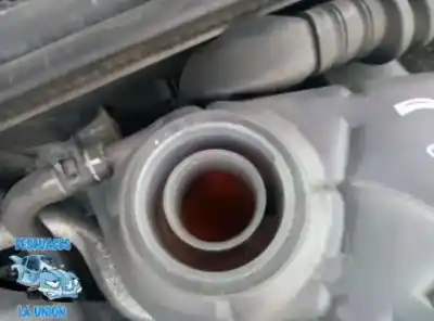 Veículo de Sucata audi a4 berlina (8e) 2.5 v6 24v tdi do ano 2001 alimentado 