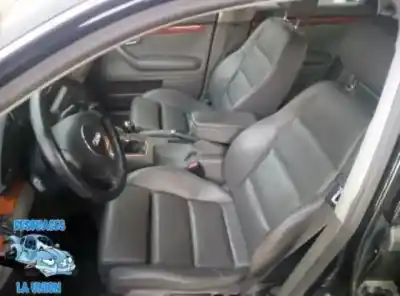 Veículo de Sucata audi a4 berlina (8e) 2.5 v6 24v tdi do ano 2001 alimentado 