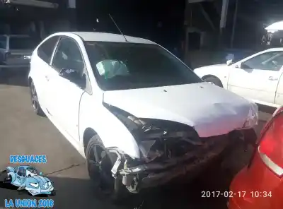 Veículo de Sucata ford focus berlina (cap) ambiente (d) do ano 2007 alimentado kkda