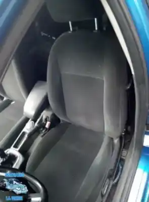 Veicolo di demolizione ford focus lim. (cb4) trend dell'anno 2007 alimentato 