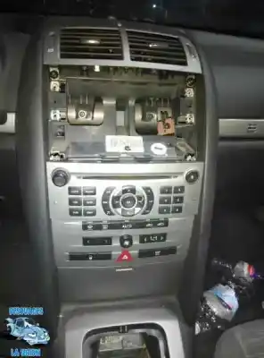 Veículo de Sucata peugeot 407 st confort do ano 2004 alimentado 