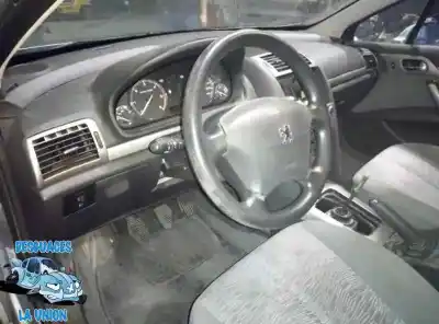 Veículo de Sucata peugeot 407 st confort do ano 2004 alimentado 