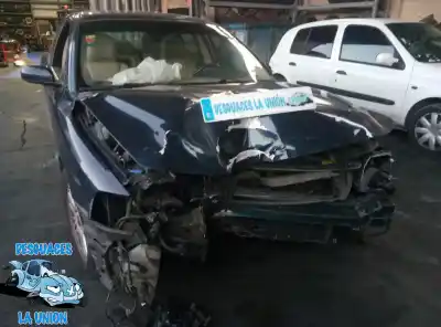 Veículo de Sucata VOLVO S60 BERLINA 2.4 D do ano 2003 alimentado D5244T