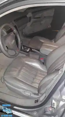 Здавання транспортного засобу audi a8 (d2) 4.2 v8 40v року 2000 потужний 