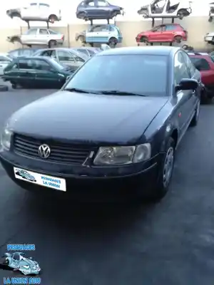 Veículo de Sucata volkswagen passat b5 (3b2) 1.8 do ano 1997 alimentado 