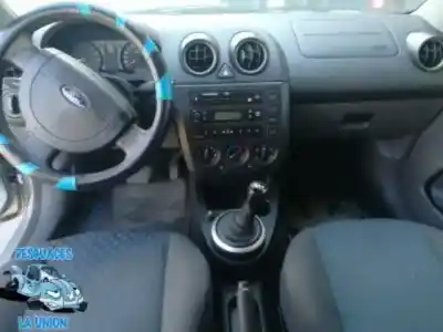 Veículo de Sucata ford fiesta (cbk) trend do ano 2003 alimentado 