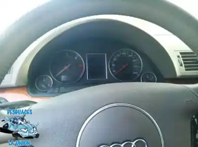 Veículo de Sucata audi a4 berlina (8e) 2.5 tdi (120kw) do ano 2002 alimentado 