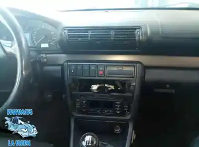 Veículo de Sucata audi a4 berlina (8e) 1.8 t sport edition do ano 1998 alimentado 