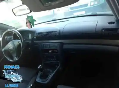 Veículo de Sucata audi a4 berlina (8e) 1.8 t sport edition do ano 1998 alimentado 