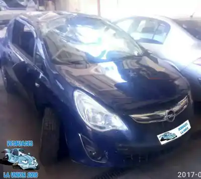 Véhicule à la ferraille opel corsa d corsavan de l'année 2012 alimenté a13dtc