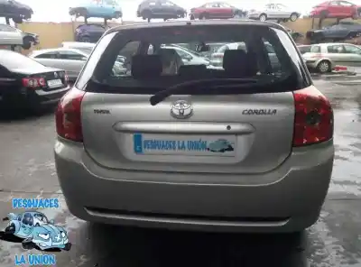Veículo de Sucata TOYOTA COROLLA (E12) 1.6 16V do ano 2004 alimentado 3ZZFE