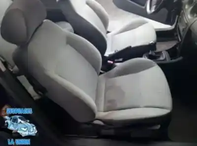 Здавання транспортного засобу seat ibiza (6l1) stylance року 2002 потужний 