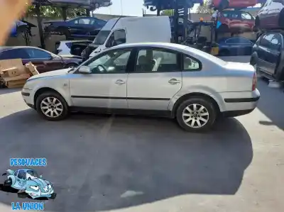 Veículo de Sucata volkswagen passat b5.5 (3b3) 1.9 tdi do ano 2002 alimentado avb