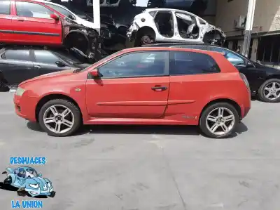 Sloopvoertuig fiat stilo (192) 1.9 jtd cat van het jaar 2005 aangedreven 192a1000