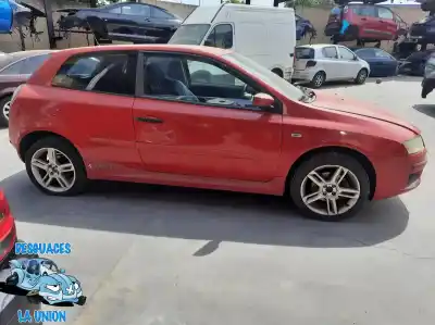 Sloopvoertuig fiat stilo (192) 1.9 jtd cat van het jaar 2005 aangedreven 192a1000