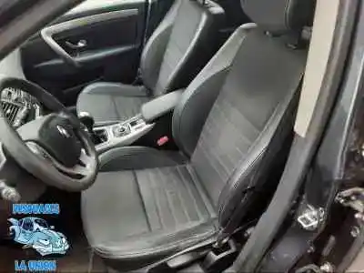 Veículo de Sucata renault laguna iii dynamique tomtom do ano 2001 alimentado d / k9k 57