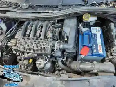 Veículo de Sucata peugeot 208 style do ano 2013 alimentado hm01