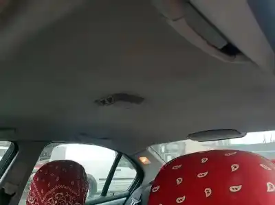 Veicolo di demolizione bmw serie 3 berlina (e46) 320d dell'anno 2000 alimentato m47204d1