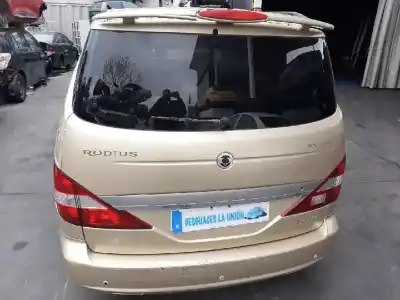 Здавання транспортного засобу ssangyong rodius xdi року 2007 потужний d27dt