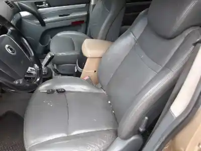 Здавання транспортного засобу ssangyong rodius xdi року 2007 потужний d27dt