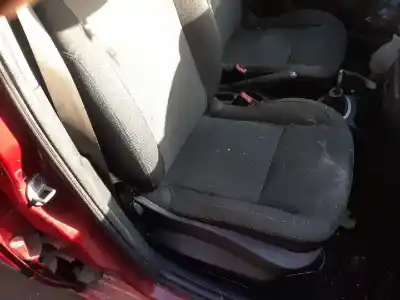 Sloopvoertuig renault clio iii 20 aniversario van het jaar 2010 aangedreven k9kt7