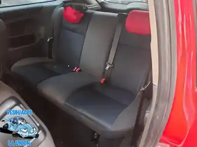 Veículo de Sucata FORD FOCUS BERLINA (CAP) Trend do ano 2005 alimentado G8DA