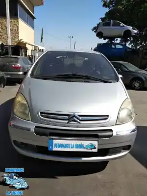 Veicolo di demolizione CITROEN XSARA PICASSO HDi 110 FAP SX dell'anno 2004 alimentato 