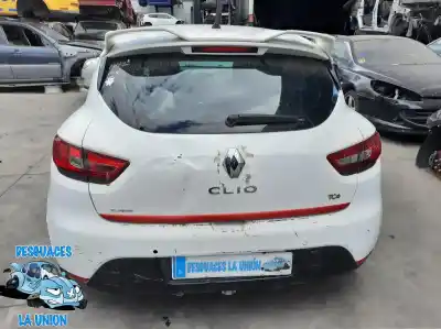 Sloopvoertuig renault clio iv limited van het jaar 2014 aangedreven h4b a4