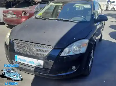 Sloopvoertuig kia cee'd fastback (ed) 1.6 crdi 115 van het jaar 2007 aangedreven d4fb