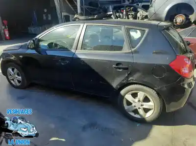 Sloopvoertuig kia cee'd fastback (ed) 1.6 crdi 115 van het jaar 2007 aangedreven d4fb