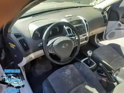 Sloopvoertuig kia cee'd fastback (ed) 1.6 crdi 115 van het jaar 2007 aangedreven d4fb