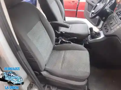 Здавання транспортного засобу ford focus c-max (cap) ambiente (d) року 2003 потужний g8da