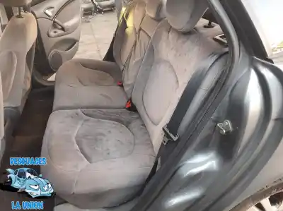 Veicolo di demolizione citroen c5 break collection dell'anno 2005 alimentato 9hydv6ted4