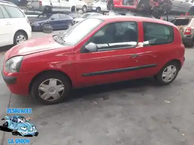 Здавання транспортного засобу renault clio ii fase ii (b/cb0) campus року 2002 потужний 