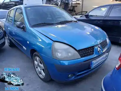 Veículo de Sucata renault clio ii (bb_, cb_) 1.5 dci (b/cb07) do ano 2003 alimentado k9k704