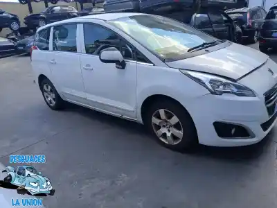 Veículo de Sucata peugeot 5008 allure do ano 2014 alimentado 9h05