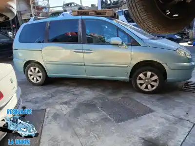 Veículo de Sucata citroen c8 2.0 hdi premier do ano 2006 alimentado 