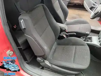 Здавання транспортного засобу opel astra gtc sport року 2006 потужний 