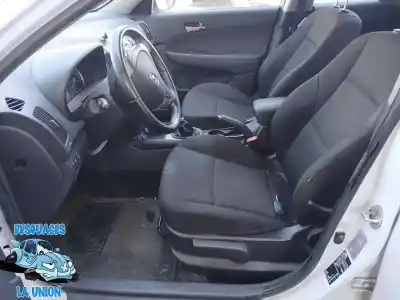 Scrapping Vehicle hyundai i30 comfort of the year 2001 powered d4fb