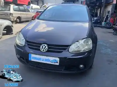 Vehículo de desguace VOLKSWAGEN GOLF V BERLINA (1K1)  del año 2005 con motor BKD
