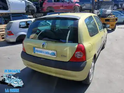 Здавання транспортного засобу renault clio ii fase i (b/cbo) 1.4 16v tech-run 98 cv / 72 kw року 2003 потужний 