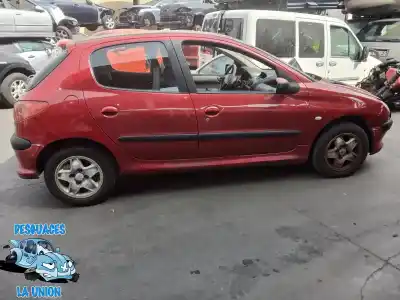 Veículo de Sucata PEUGEOT 206 SW  do ano 2003 alimentado 